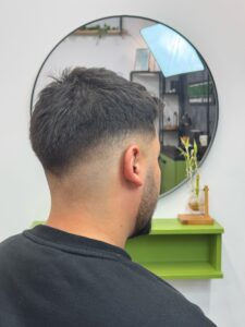 Mustata Larisa Salon ASOAN