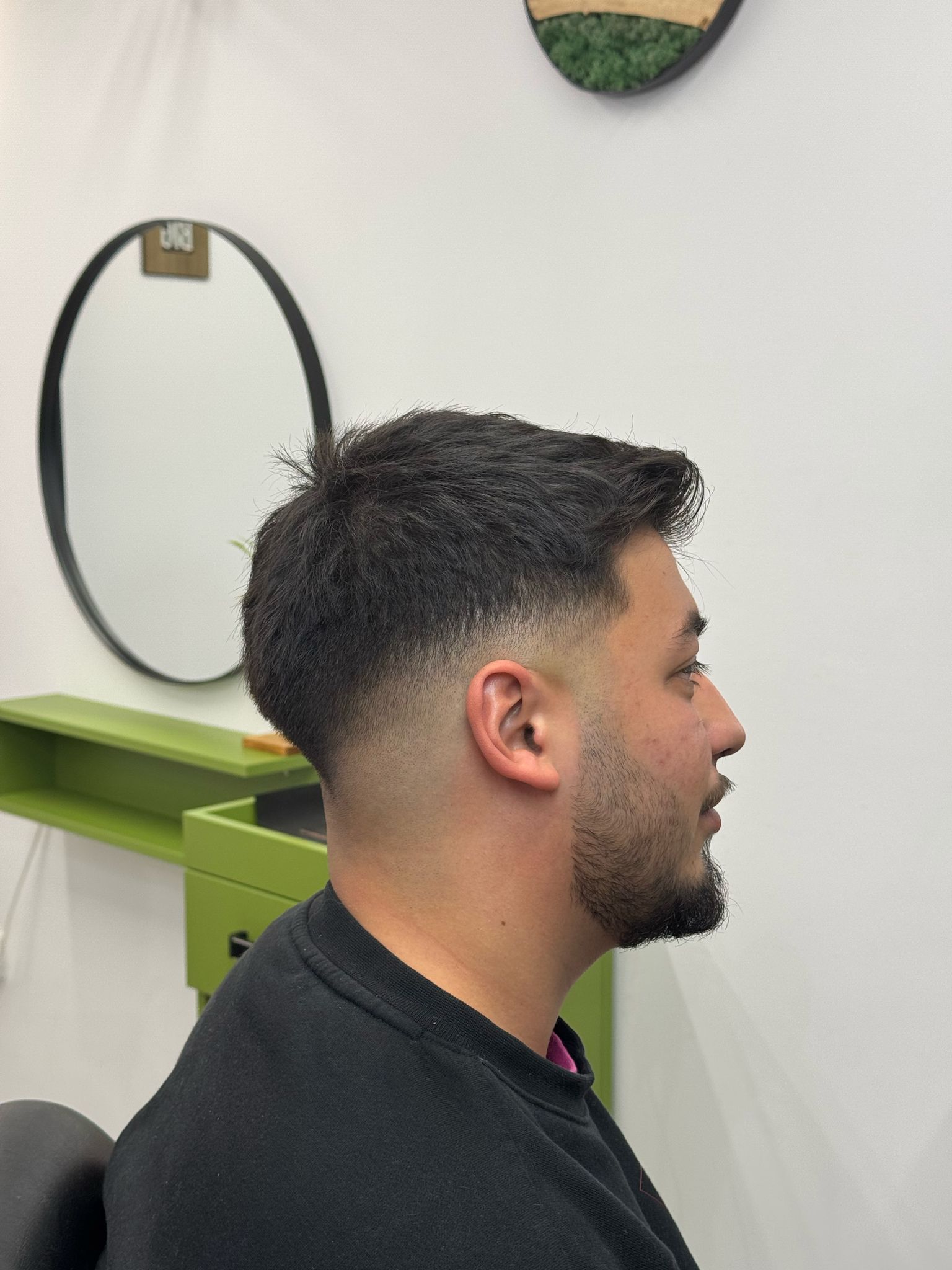 Mustata Larisa Salon ASOAN